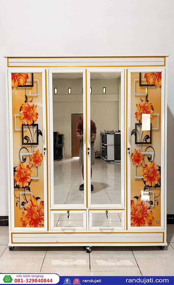  LEMARI PAKAIAN ALUMUNIUM PINTU 4 MOTIF 